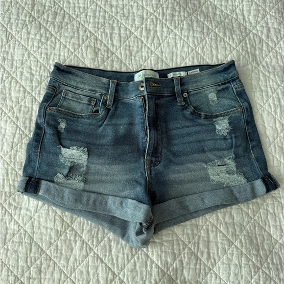 Re Generation Pants - Stylish Distressed Blue Jean Shorts